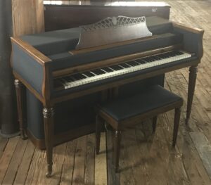 1948 wurlitzer spinet piano value